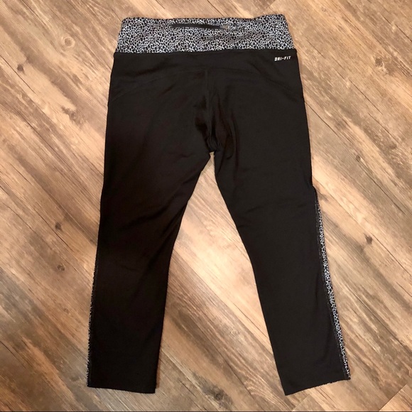 Nike Dri-Fit Athletic Leggings - Picture 9 of 10